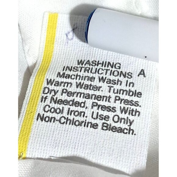 Vintage Healthtex Baby Girls White Romper With Strawberry Embroidery 12 Months - Picture 3 of 8